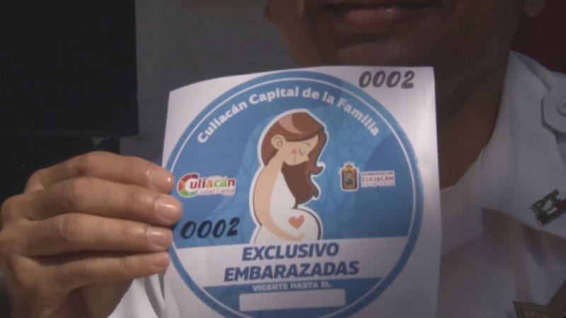 Espacios azules para embarazadas tendrán calca preferente
