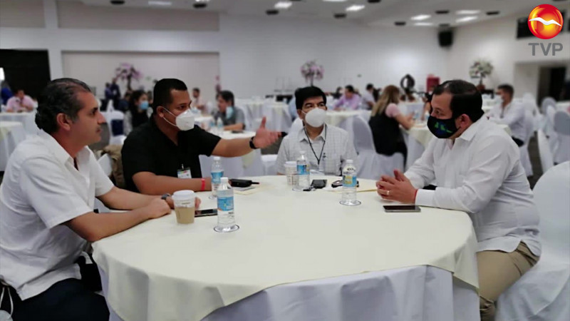 Se capacita personal de salud en atención de adultos mayores