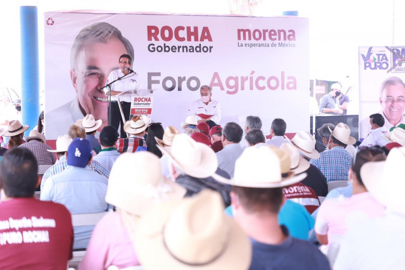 Rubén Rocha Moya y Héctor Melesio Cuén Ojeda participan en Foro Estatal Agrícola