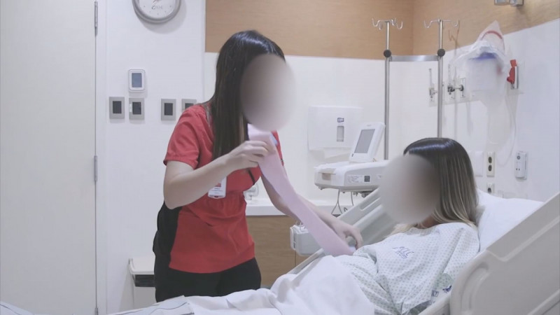 Mujeres embarazadas serán vacunadas contra el COVID