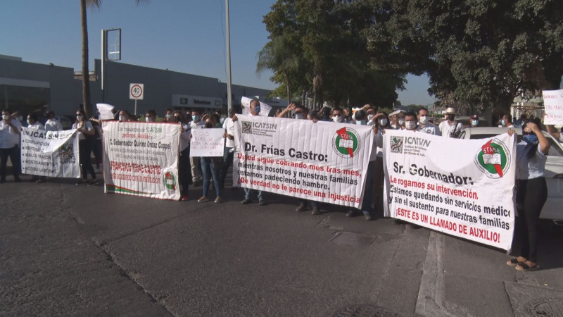 Se manifiestan en el ICATSIN.. piden atención a pliego petitorio