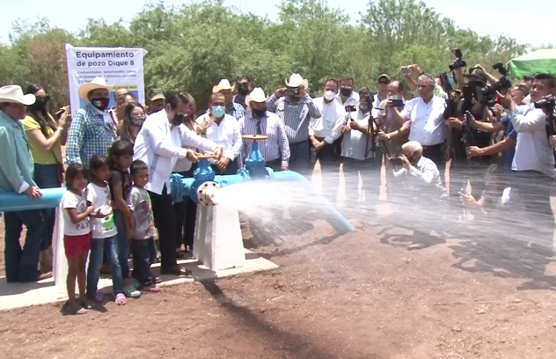 Municipio lleva agua a comunidades Yaquis