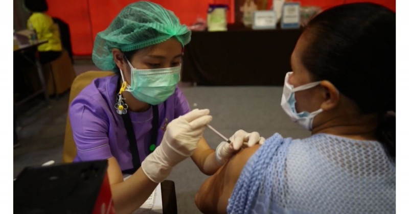 Tailandia aplicará una tercera vacuna de Covid-19 por reinfecciones con variante Delta