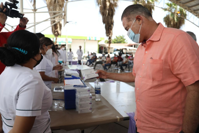Abrirán más centros de vacunación contra el Covid en Sinaloa