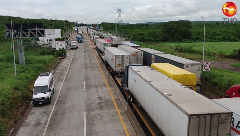 A tener paciencia y precaución, exhortan a conductores por condiciones de carreteras en Sinaloa
