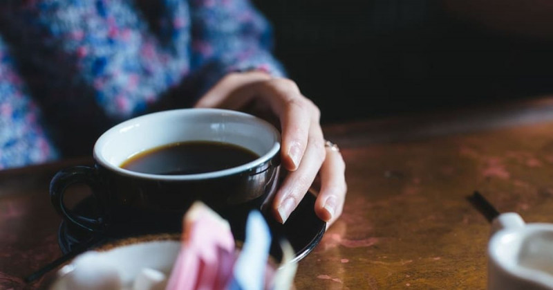 Las mujeres que toman café sin azúcar tienen tendencias a ser malvadas y egoístas