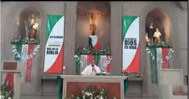 Graban a sacerdote de Coahuila pidiendo en misa que maten a las mujeres que abortan (video)