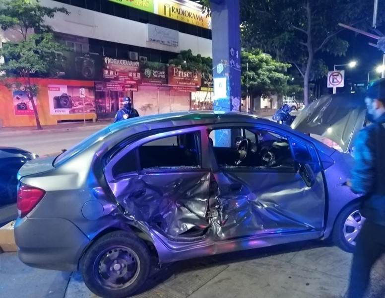 Accidente de tránsito deja lesionados y daños materiales