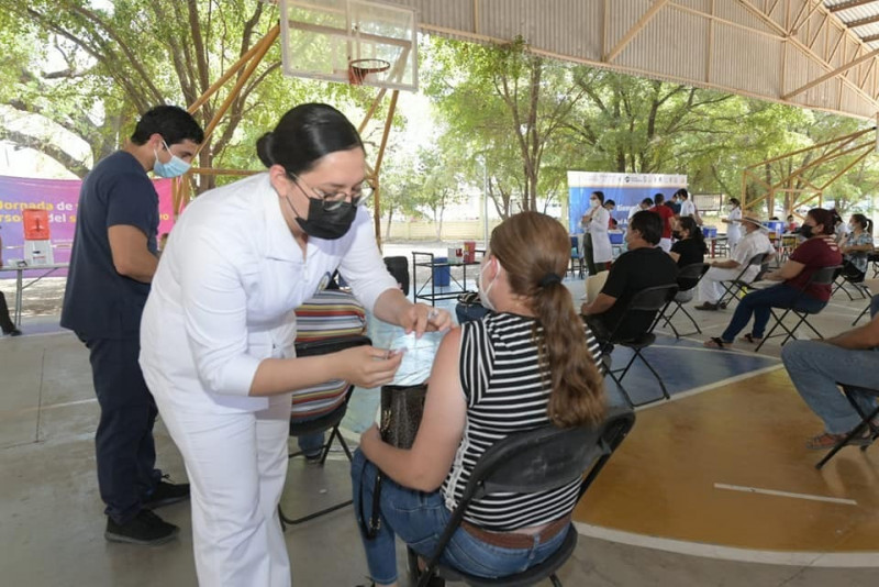Personal educativo que faltaba ya pueden descargar certificado de vacunación