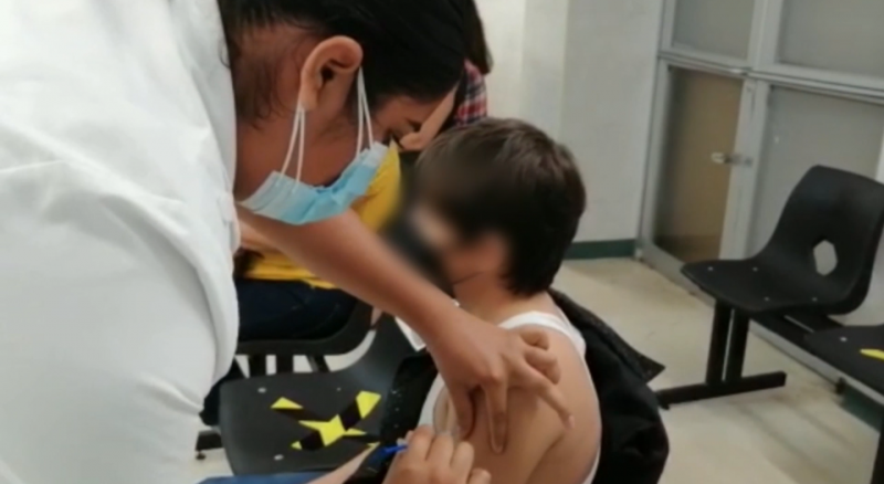 Inicia vacunación de menores de edad contra Covid-19 en Ahome con enfermedad comórbida