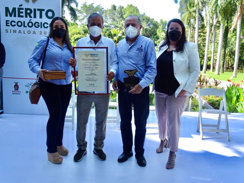 Recibe JAPAC  Premio al Mérito Ecológico 2021