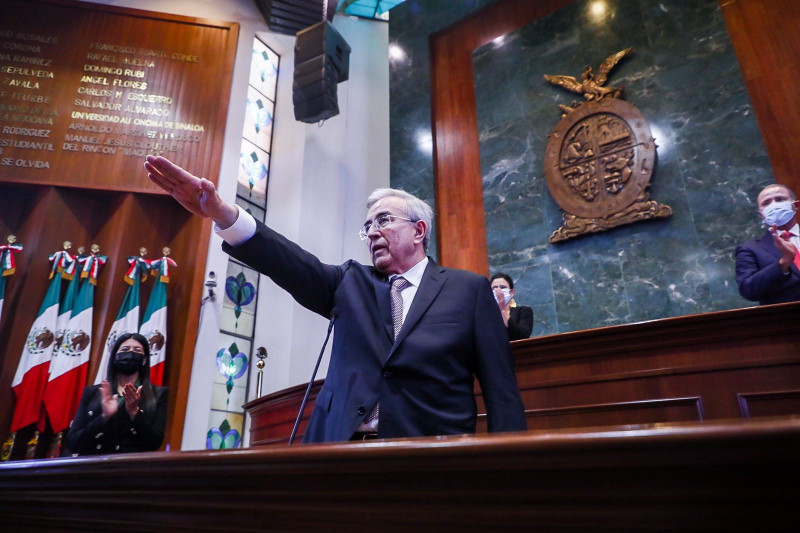Rocha, ya es Gobernador de Sinaloa