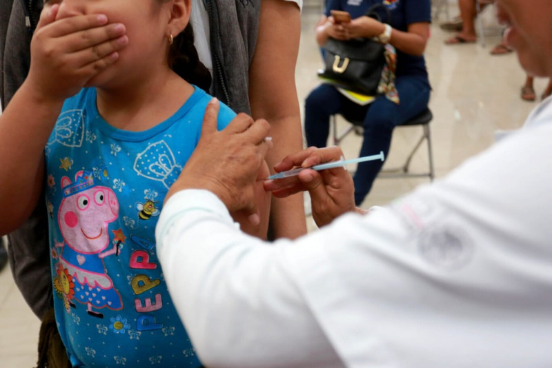 Continúa la campaña de vacunación en Plaza Sendero