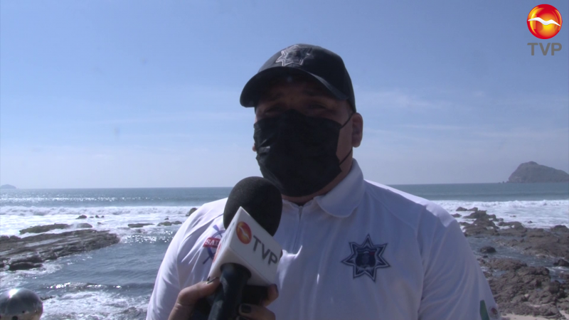 Más de 9 mil personas en las playas de Mazatlán, por puente revolucionario