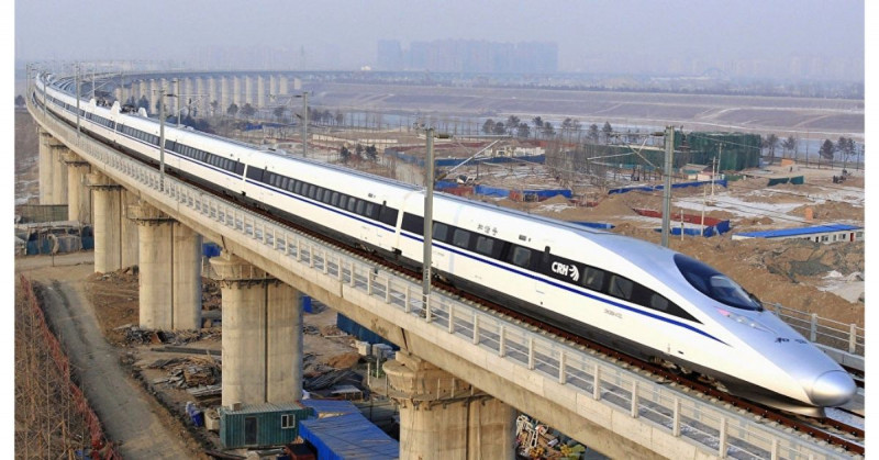 En China le quieren poner alas a los trenes bala para hacerlos más rápidos