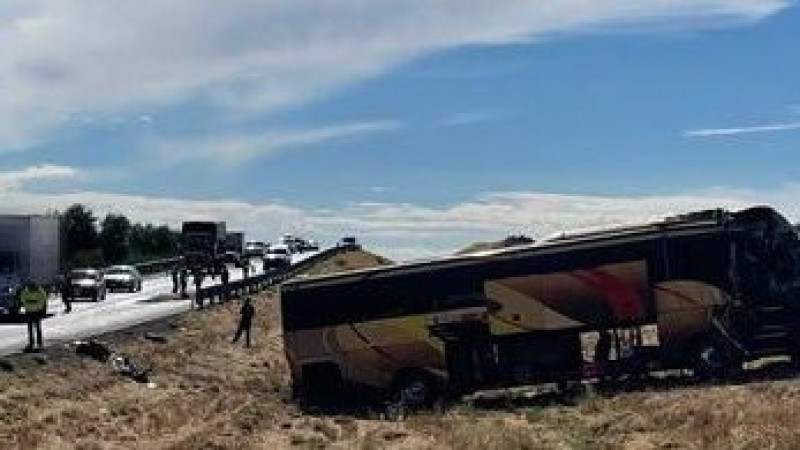 Camión de pasajeros que salió de Culiacán choca en Sonora