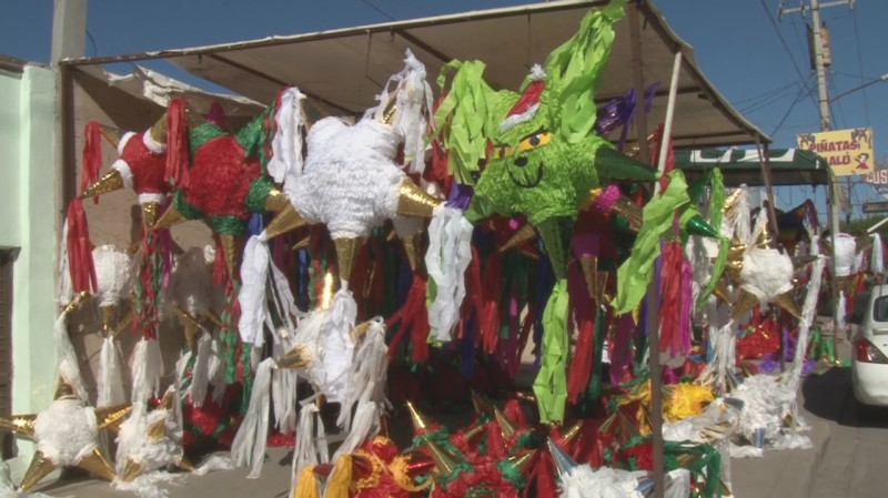 Comienza la buena “racha” para los comerciantes y creadores de piñatas