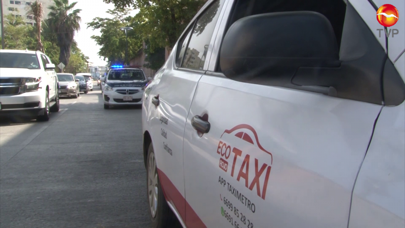 Se suspenden multas levantadas por tránsito a taxis rojos