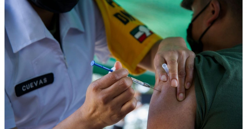 México tiene 30 millones de vacunas anticovid en reserva para 2022