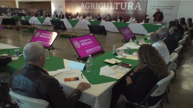 Buscan Sader y secretarios estatales de Desarrollo Agropecuario del País enfrentar los retos del 2022