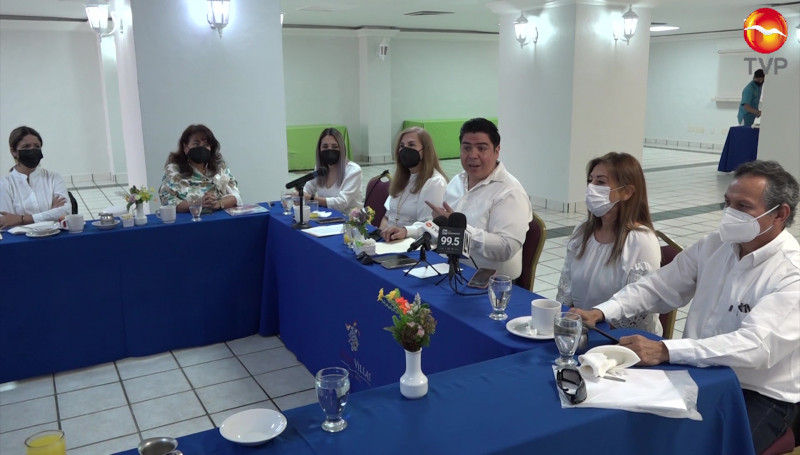 Maestros federalizados de Mazatlán, piden legalidad y transparencia en asignación de recursos laborales