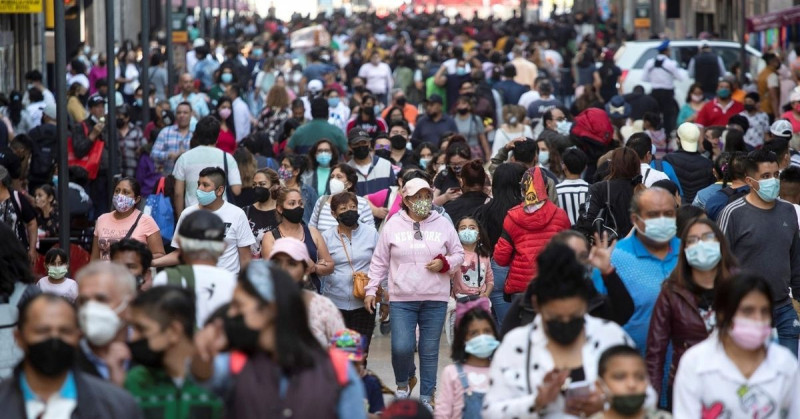 México suma cuatro semanas de reducción sostenida de contagios de covid