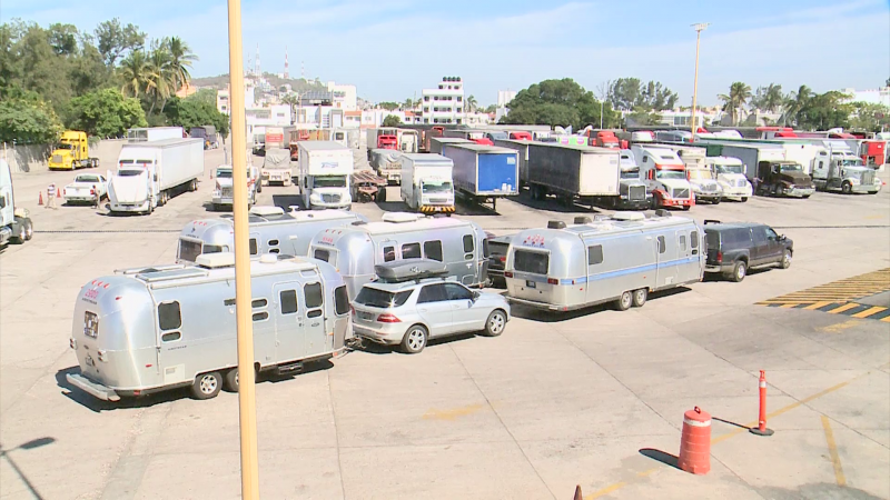 Llega caravana de casas rodantes extranjeras al Carnaval