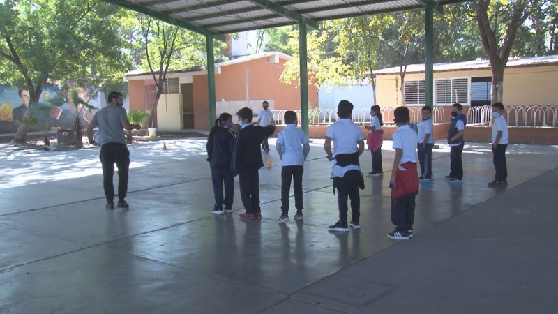 Madres de familia piden se mantenga programa de Tiempo Completo