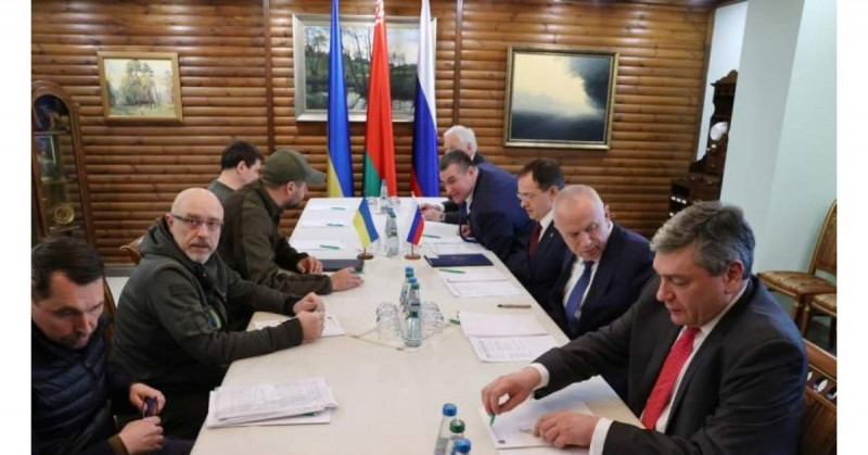 Ucrania y Rusia comienzan en Bielorrusia su tercera ronda de negociaciones