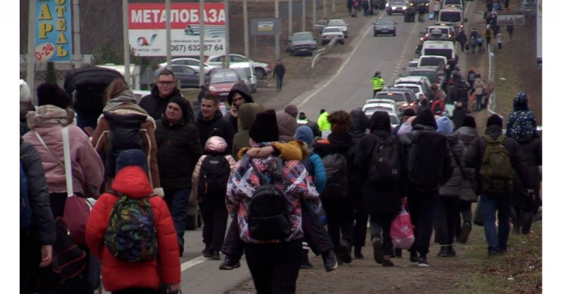 Tres millones huyen de Ucrania: cada segundo un niño es refugiado