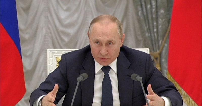 Putin insiste en que la operación en Ucrania se desarrolla según lo planeado