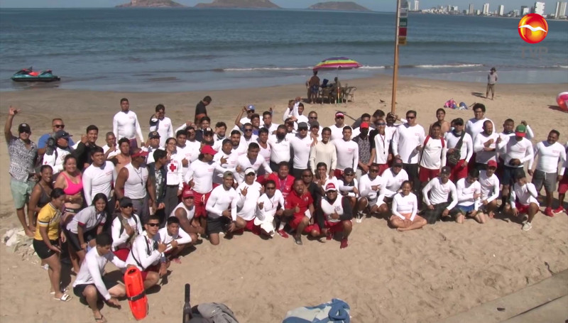 101 salvavidas de Mazatlán culminan capacitación; están listos para Semana Santa