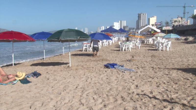 PROFEPA debe intervenir para regular renta de mobiliario en playa: SECTUR
