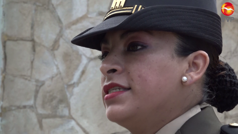 Capitana Flores Baena, mujer que sirve al Ejército desde hace 21 años