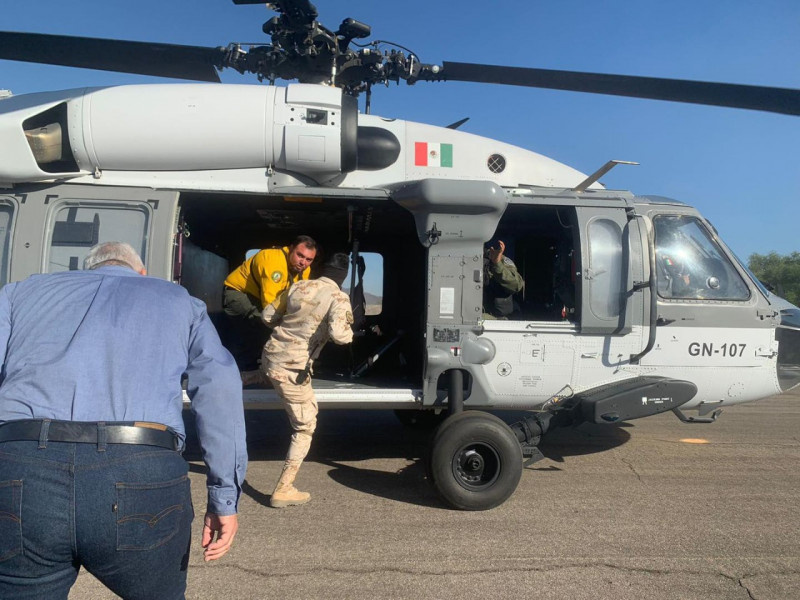 Arriba helicóptero de Guardia Nacional para combatir incendio en sierra de Álamos: gobernador