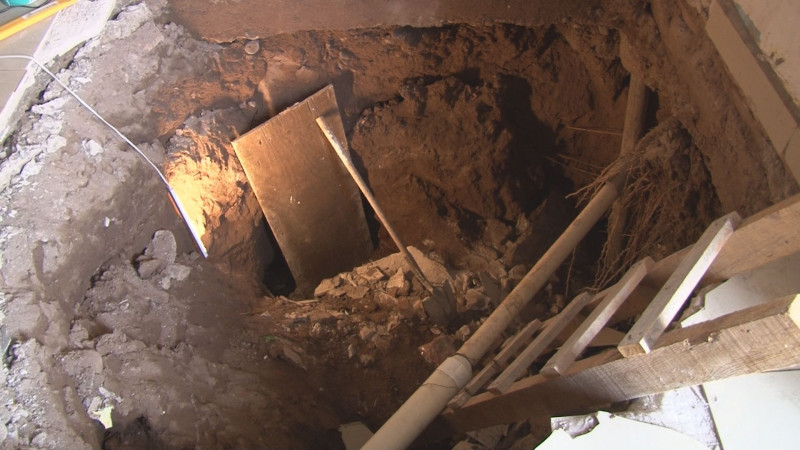 Temen que se derrumben por completo casas afectadas por narcotunel