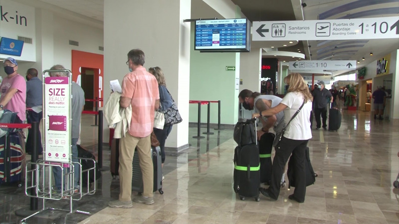 Incrementa el turismo nacional vía aérea en Mazatlán