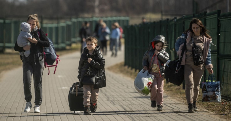 Los refugiados ucranianos ascienden a 6.6 millones, aunque suben los retornos