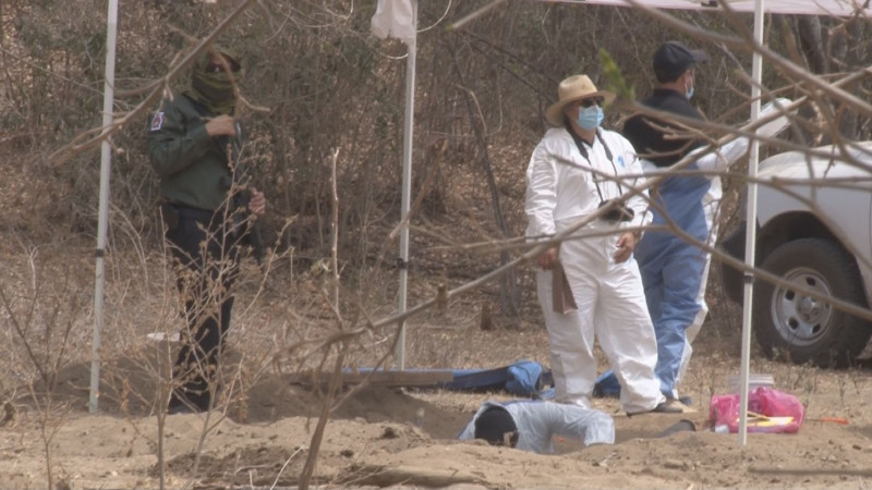 Suman 3 cuerpos encontrados en fosas clandestinas de Tepuche