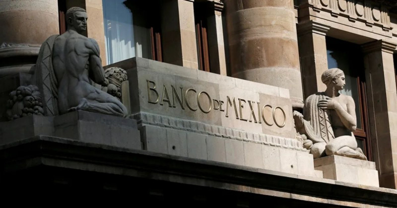 Banxico reduce expectativa de crecimiento para México del 2.4 al 2.2%