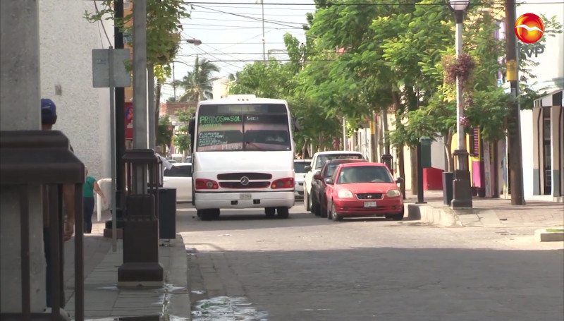 Se continuarán instalando pasos peatonales en Mazatlán