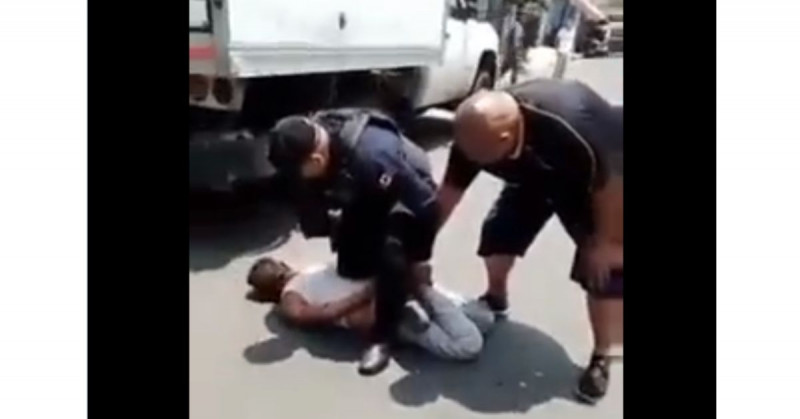 Asaltaba con cuchillo y tras ser arrestado se puso a llorar (video)