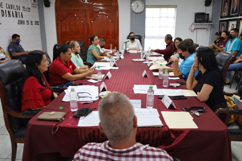 Alcaldesa y regidores de Navolato se niegan a transmitir en vivo de sesiones de Cabildo