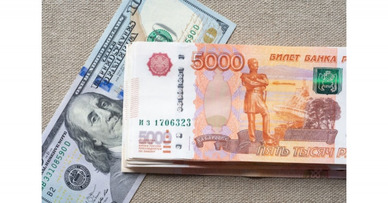 ¿Impago? Rusia paga su deuda externa con rublos en vez de dólares