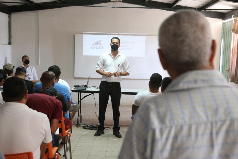 Brindan capacitación a reos del penal de Aguaruto para que formen su proyecto de vida
