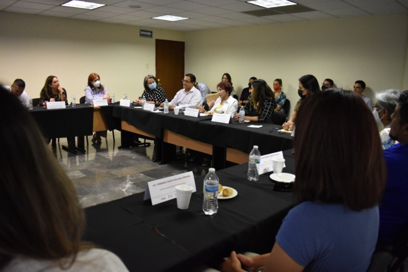 Busca Secretaría del Trabajo hacer sinergia con universidades del estado