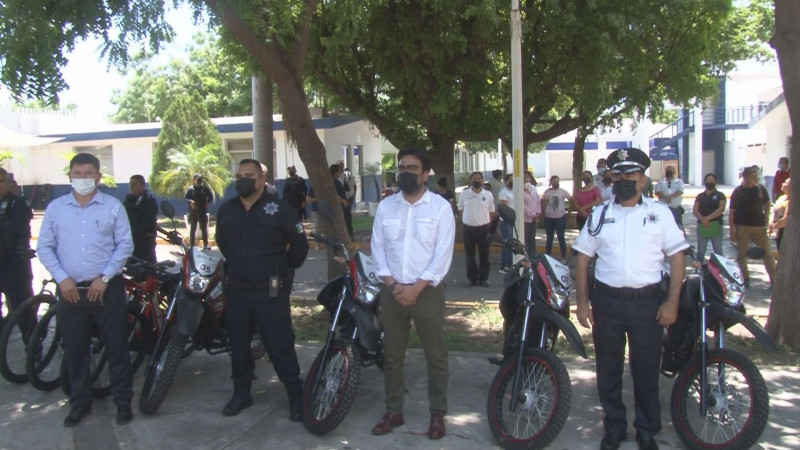 Entregan 8 nuevas motocicletas y 10 bicicletas a la policía municipal de Culiacán
