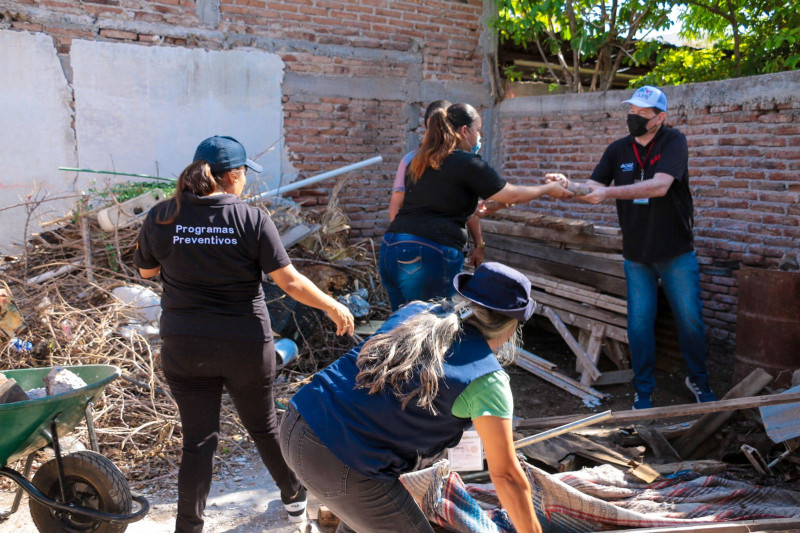 Atiende programa preventivos de la SSPM a abuelita en situación de vulnerabilidad