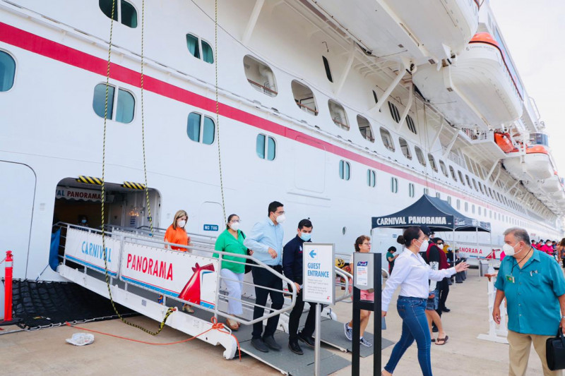 La Secretaría de Salud supervisa la aplicación de medidas sanitarias por arribo de cruceros en Mazatlán