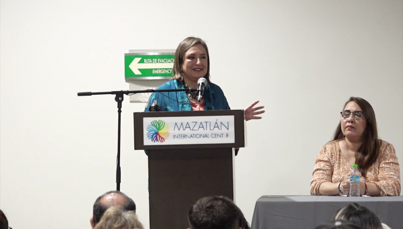 Xóchitl Gálvez realiza conferencia “La importancia de la participación de la mujer”